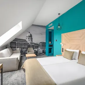3* Hotel T62