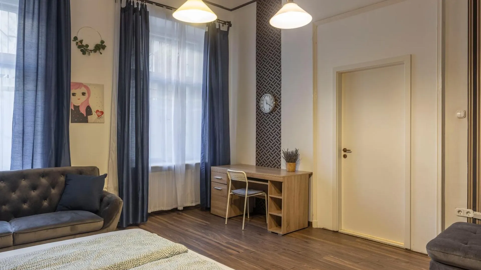 Deluxe City Center Apartment W' 5 Bedrooms Budapest