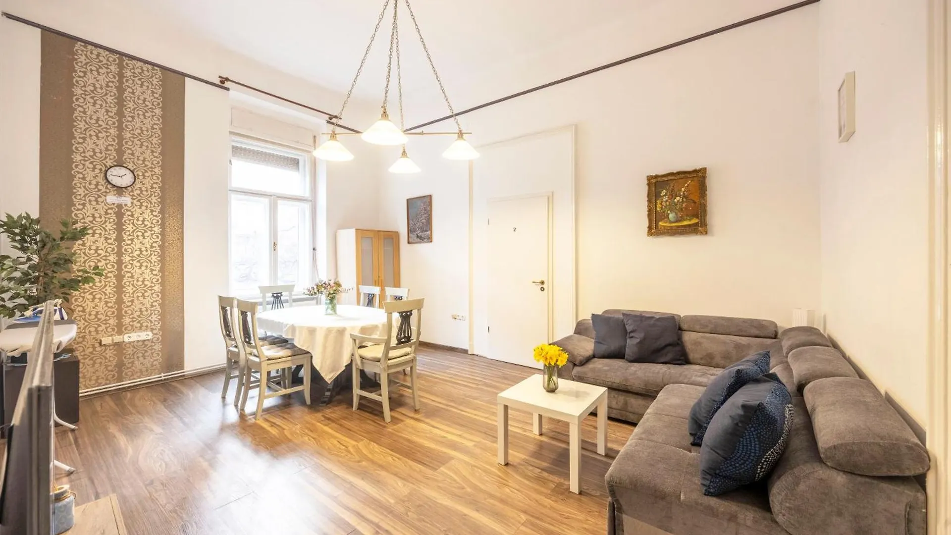 Deluxe City Center Apartment W' 5 Bedrooms Budapest Hungary