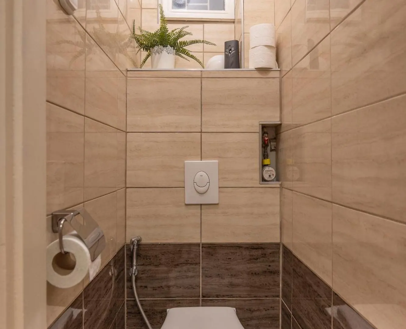 Deluxe City Center Apartment W' 5 Bedrooms Budapest