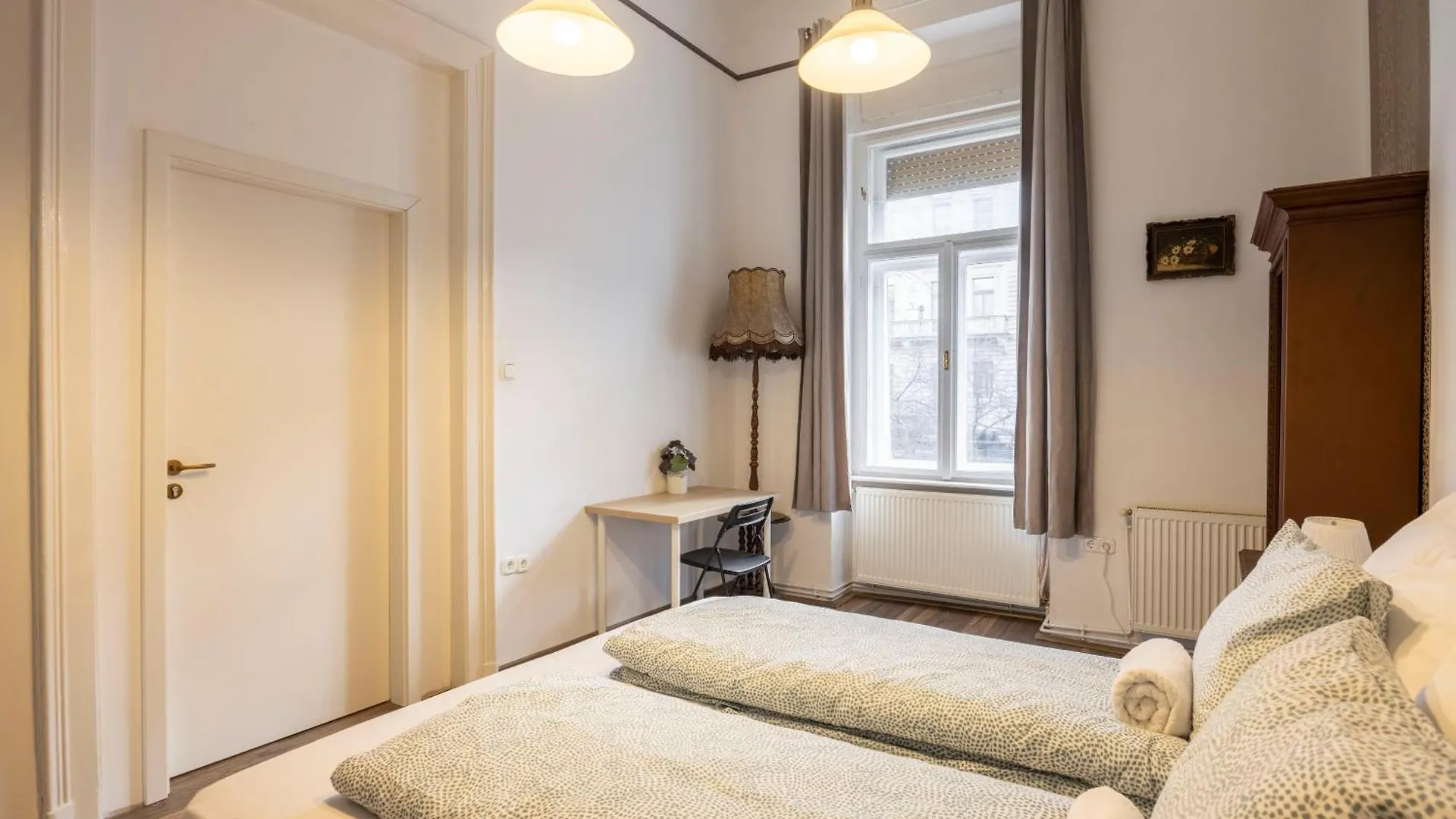 Deluxe City Center Apartment W' 5 Bedrooms Budapest Hungary
